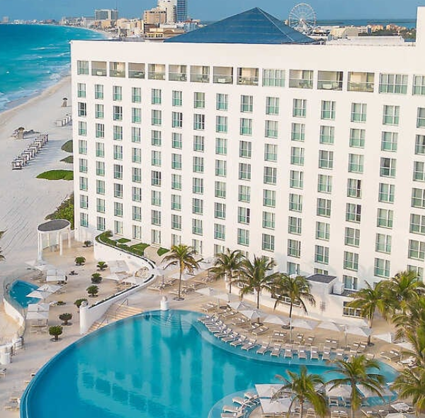 Le Blanc Spa Resort Cancun